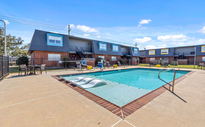 image of property at 4510 COMMON ST Lake Charles LA 70607-5758 APN: 00404780