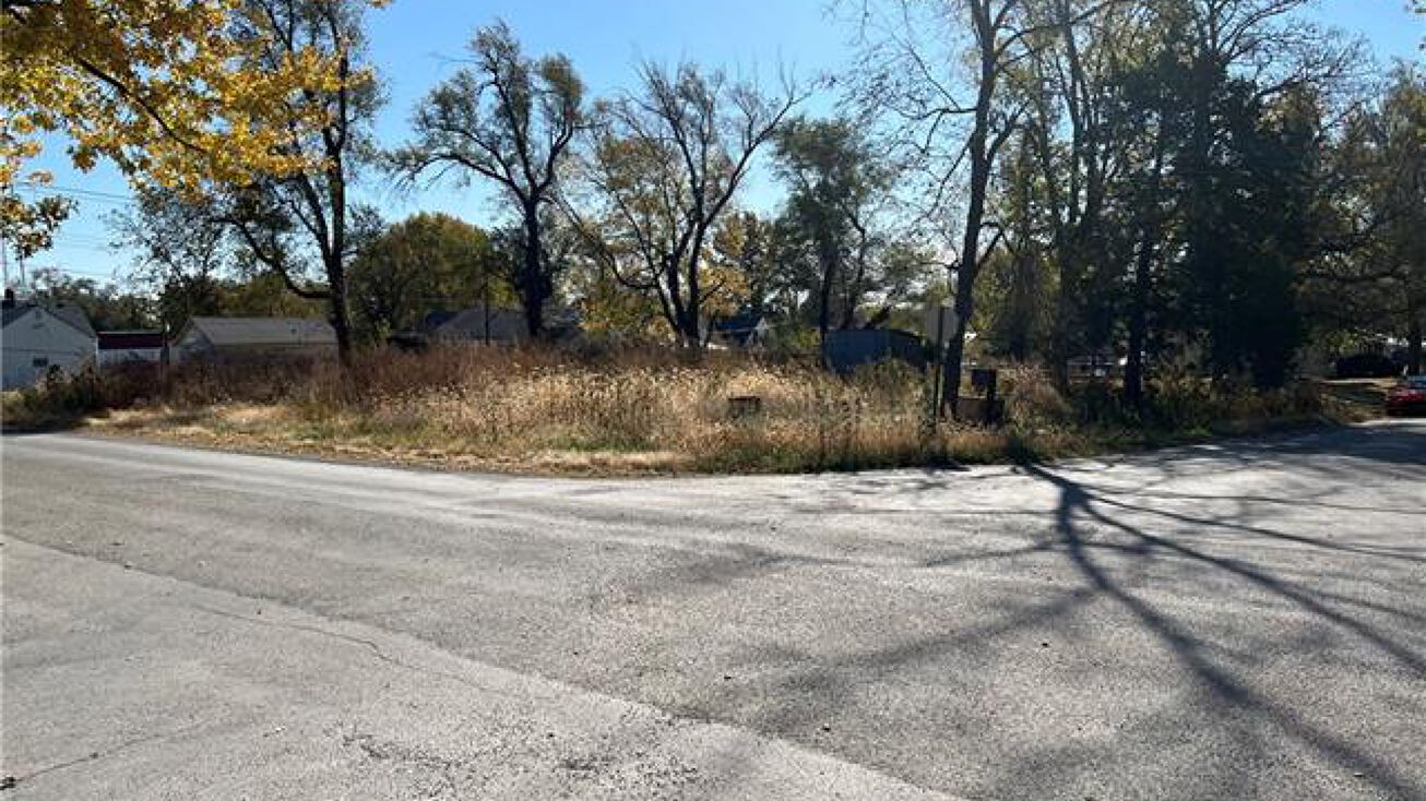 108 W Center Street, Polo, MO 64671