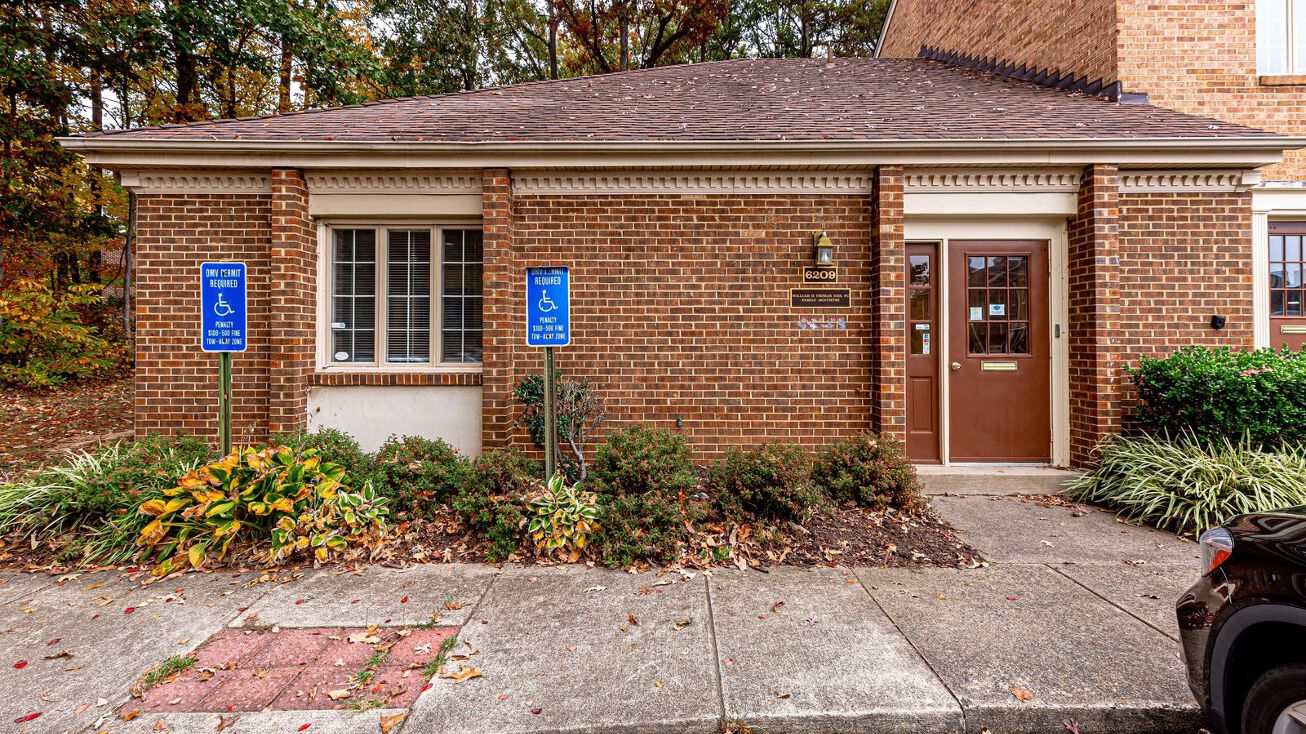 6209 Old Keene Mill Rd, Springfield, VA 22152