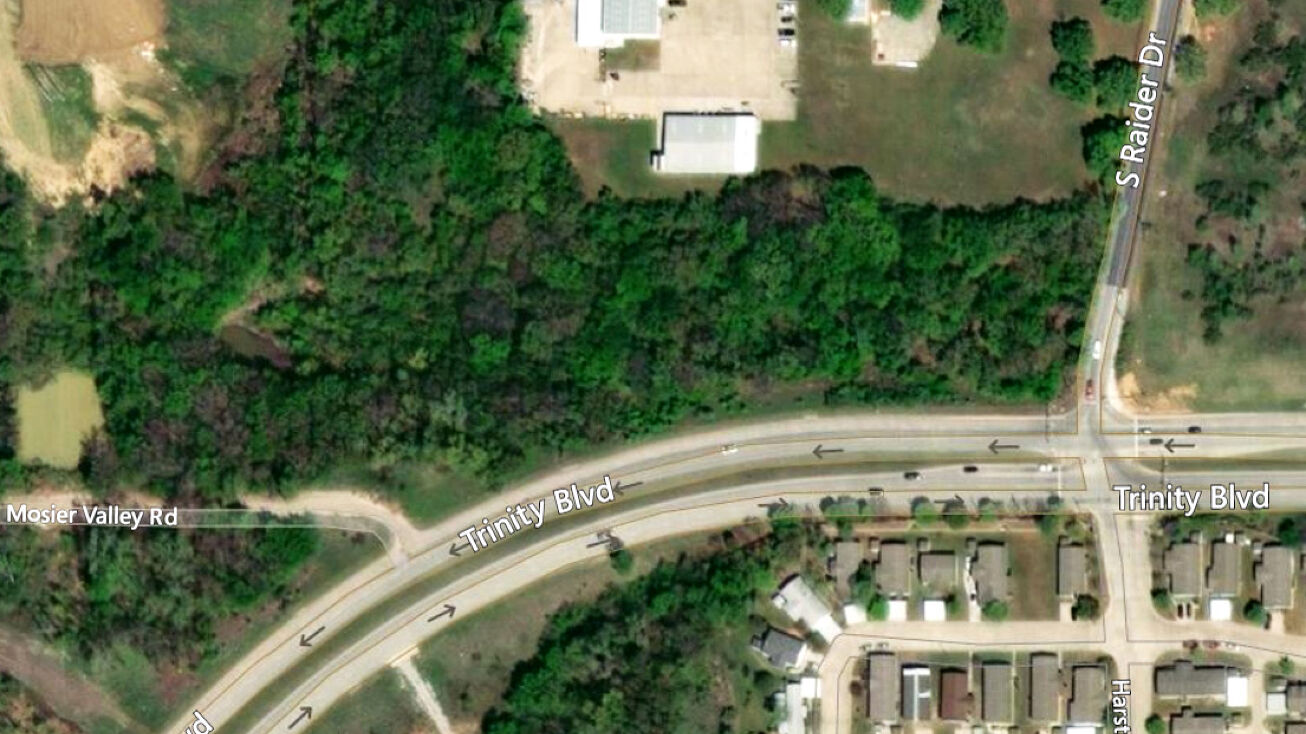 10879 Mosier Valley Rd, Euless, TX 76040