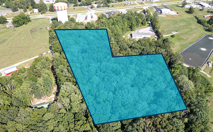 Pictures of Land property located at 35611 US-31, Falkville, AL 35622 for comps - image #1