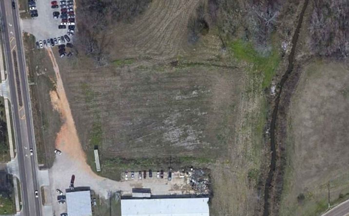 Pictures of Land property located at Louisville St, Starkville, MS 39759 for sales - image #1