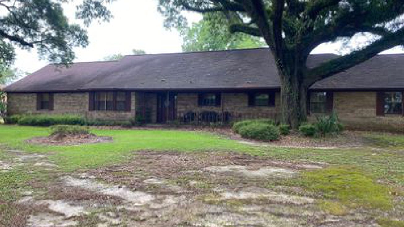 10125 Grand Bay Wilmer Rd, Grand Bay, AL 36541