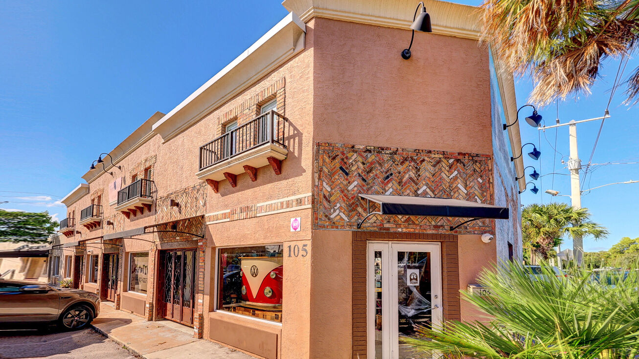 105 Center Street, Jupiter, FL 33458