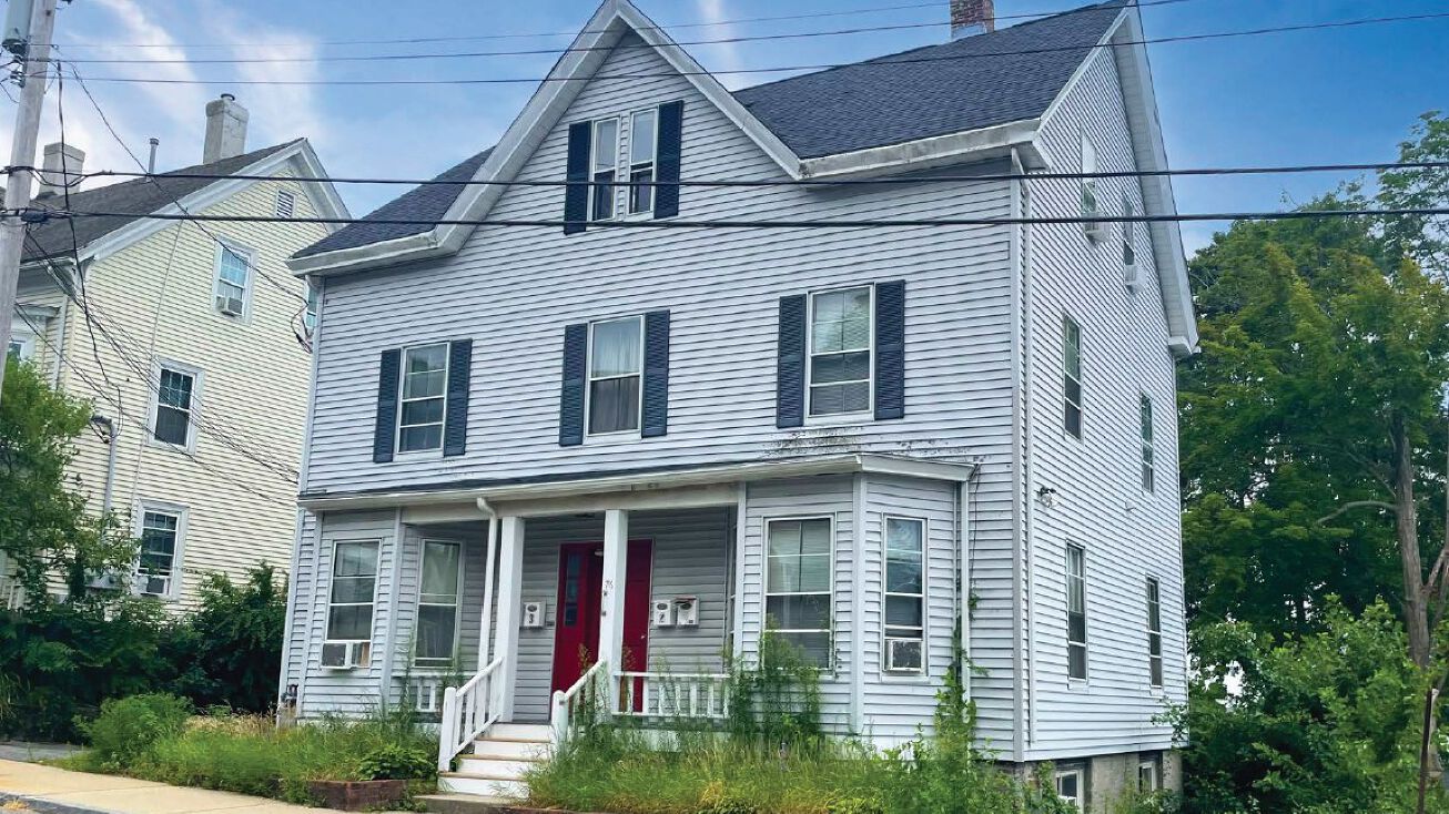 76 Rice St, Marlborough, MA 01752