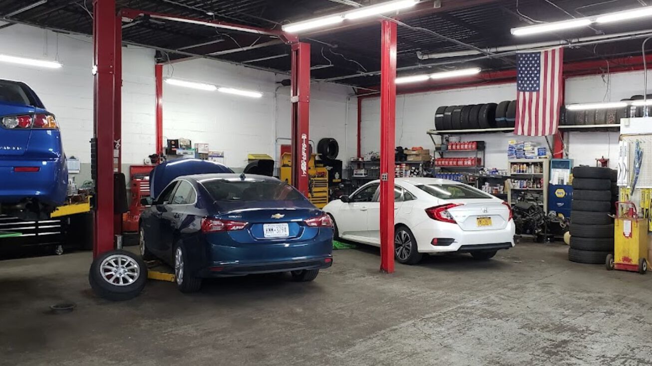 245255 Skidmore Rd, Deer Park, NY 11729