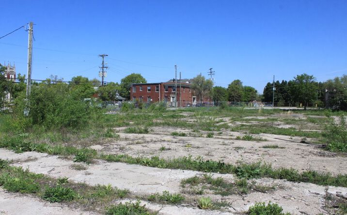 Pictures of Land property located at 3048 W Broadway, Louisville, KY 40211 for sales - image #1