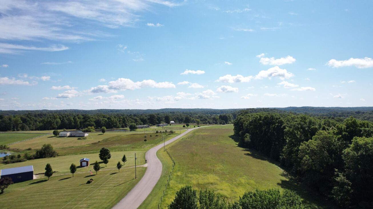 Ash Rd, Bloomfield, IN 47424