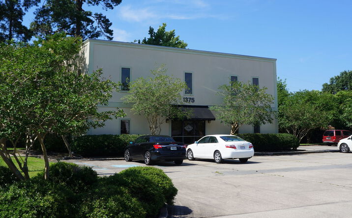 Pictures of Office property located at 1375 Lindberg Dr, Slidell, LA 70458 for comps - image #1