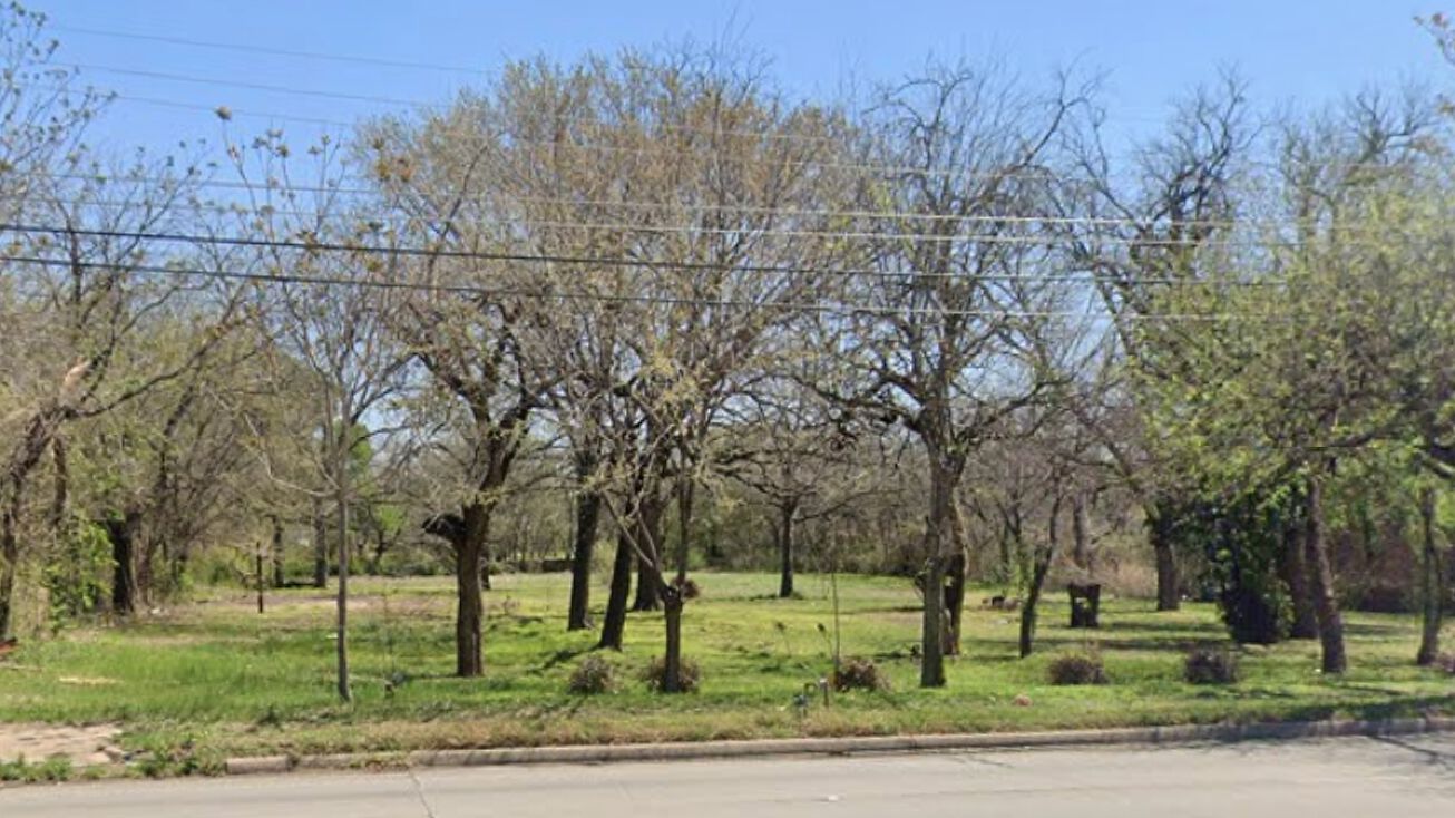 3406 N Beach St, Haltom City, TX 76111