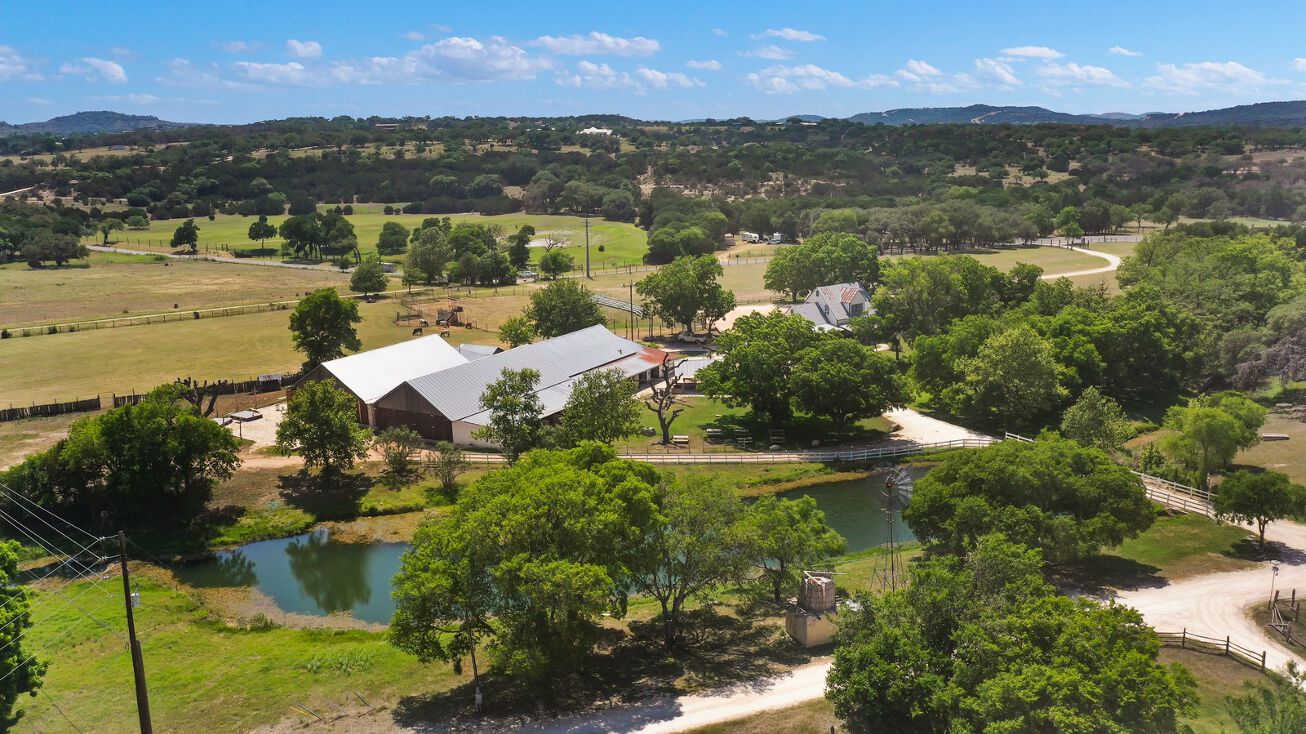 103 Waring Welfare Rd, Boerne, TX 78006