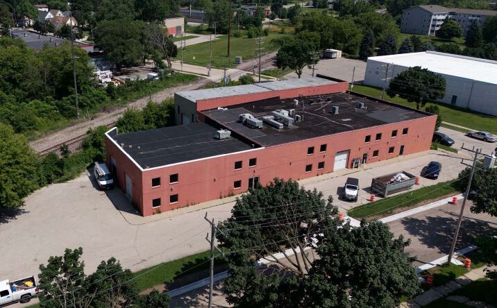 Pictures of Office, Industrial property located at 3770 S Pennsylvania Ave, Saint Francis, WI 53235 for sales - image #1