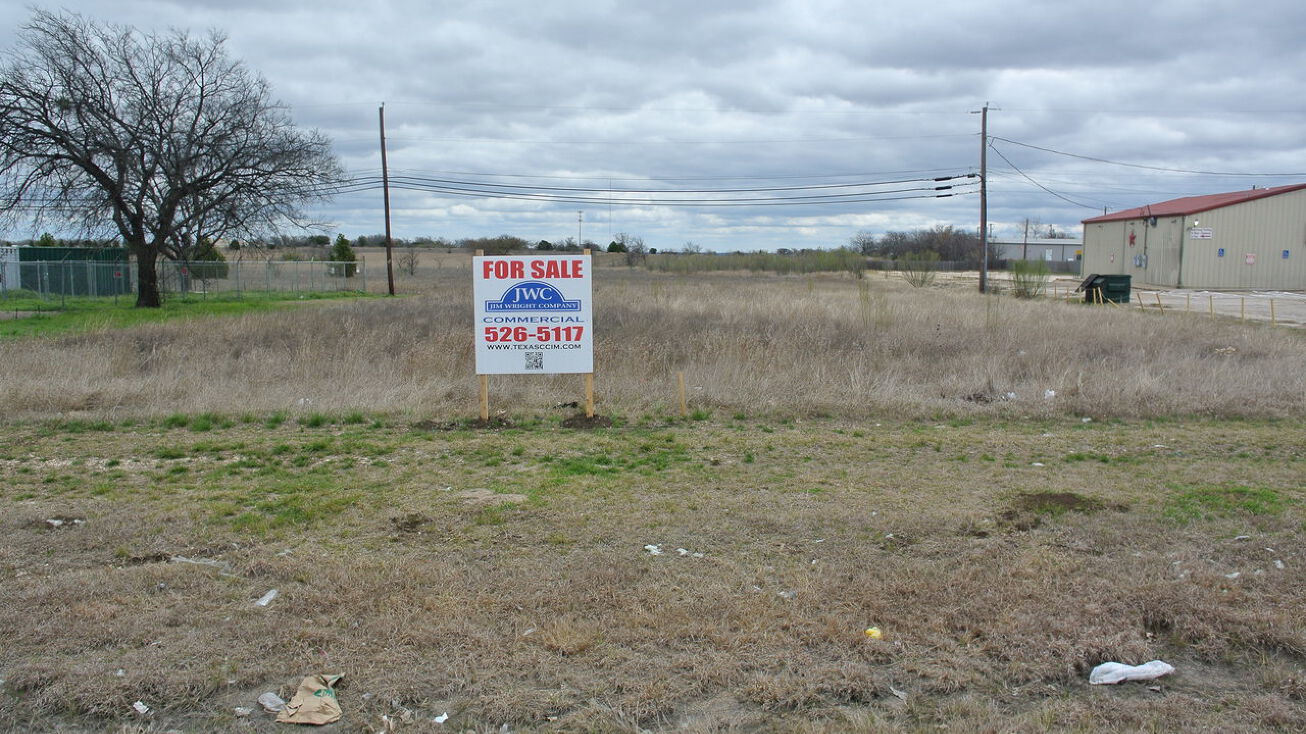 402 W Elms Rd, Killeen, TX 76542