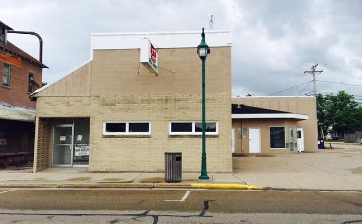 302 & 306 North Main Street, Marion, WI 54950 | Crexi.com