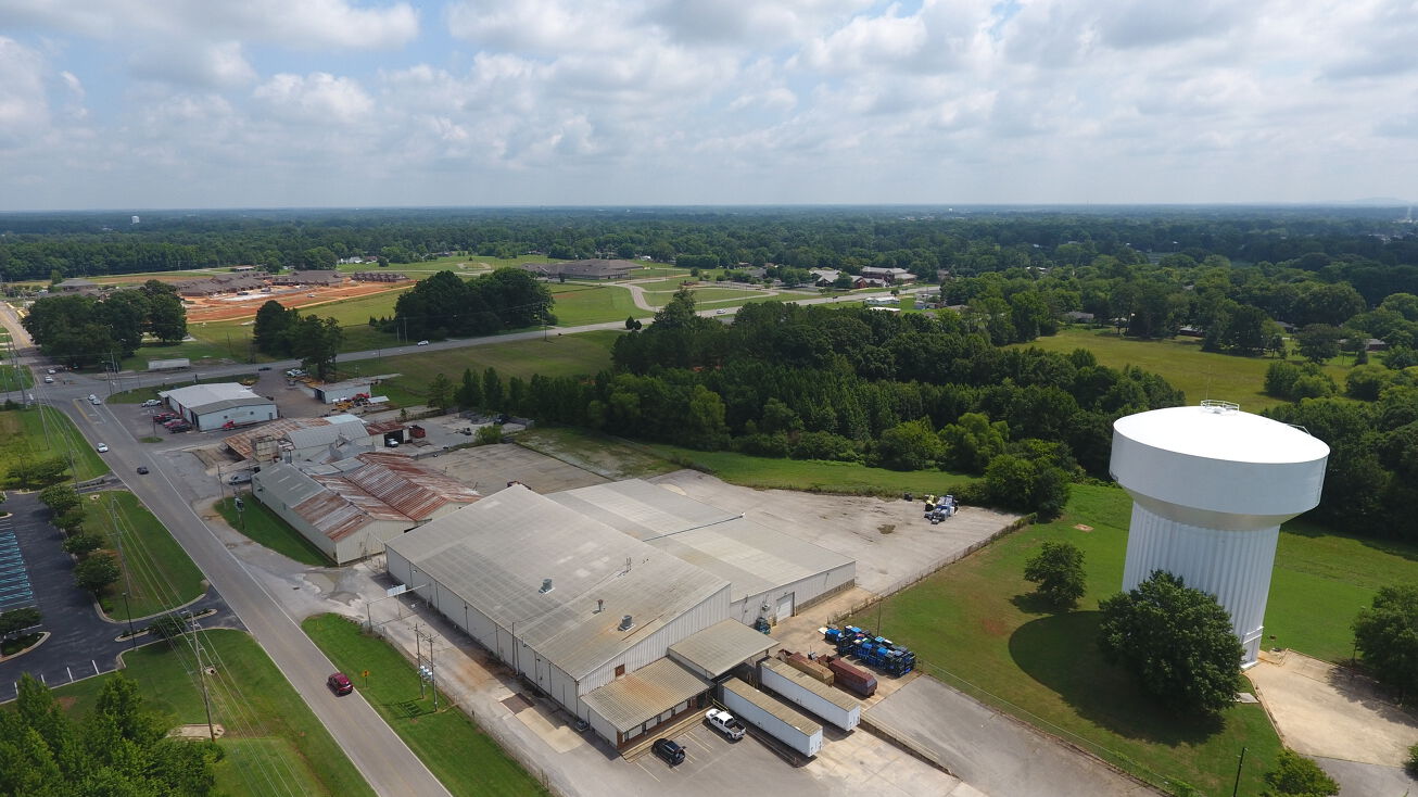 15894 Lucas Ferry Rd, Athens, AL 35611