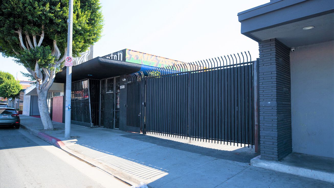 1028 E Compton Blvd, Compton, CA 90221 Retail Property for Sale