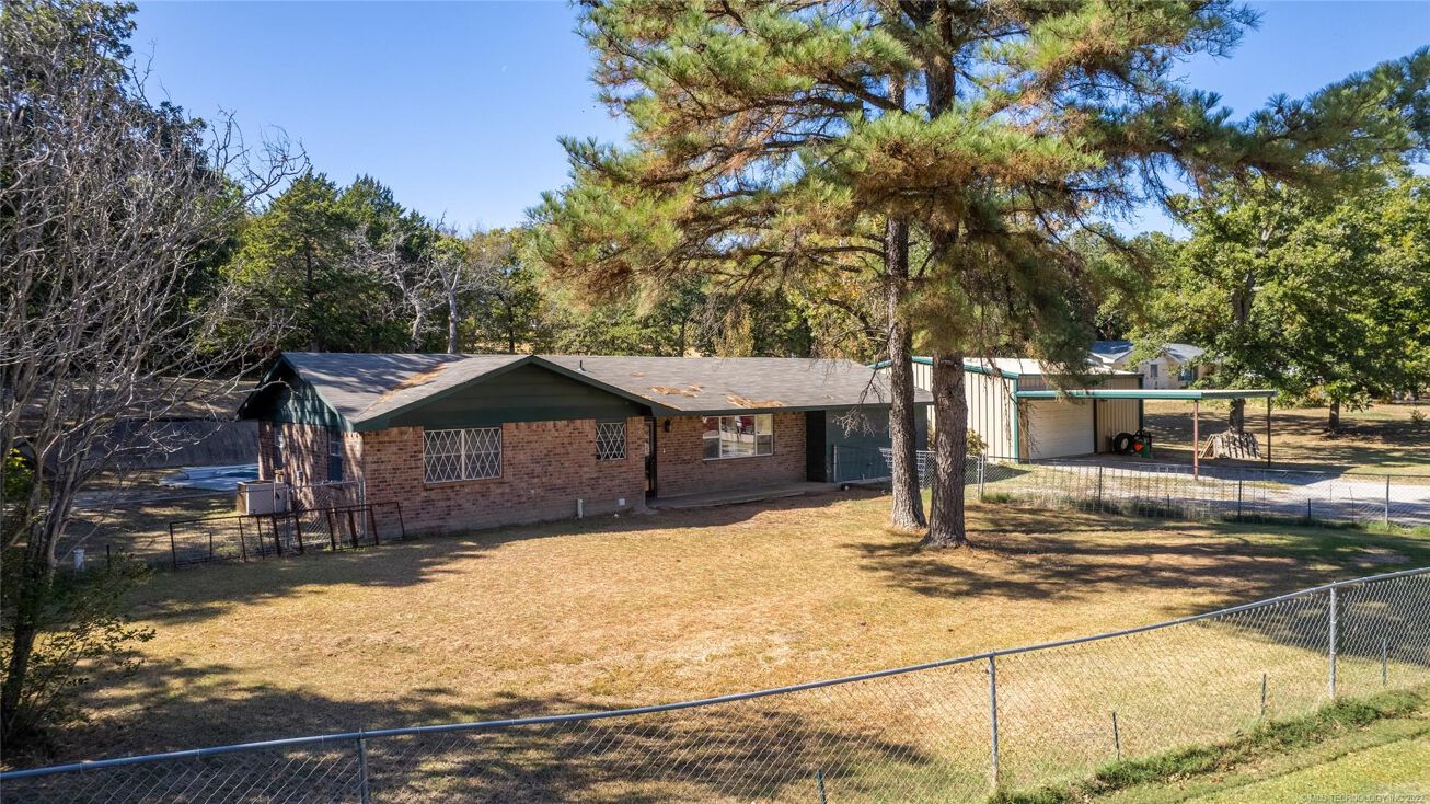 Sherry Lake Addn, Mannsville, OK 73447