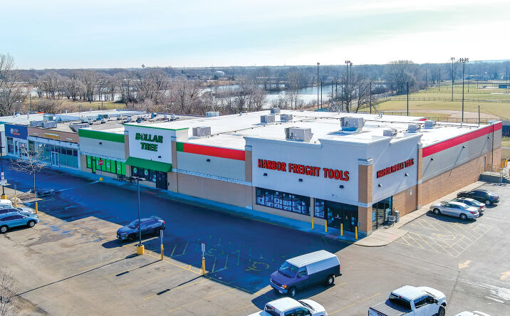 Pictures of Retail property located at 1559 Irving Park Rd, Hanover Park, IL 60133 for sales - image #1