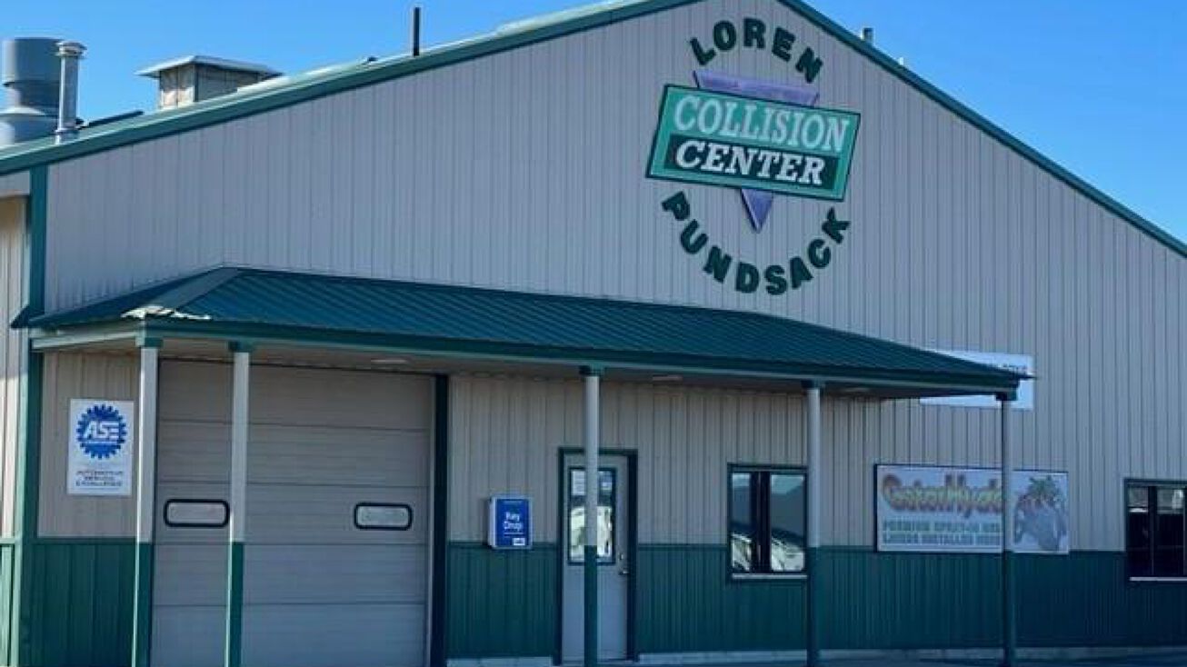 126 Country Club Rd, Melrose, MN 56352