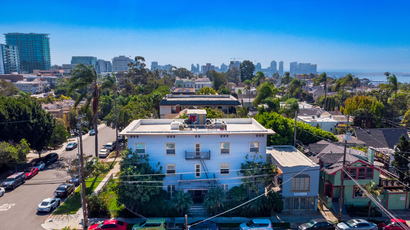 237 Spruce St, San Diego, CA 92103