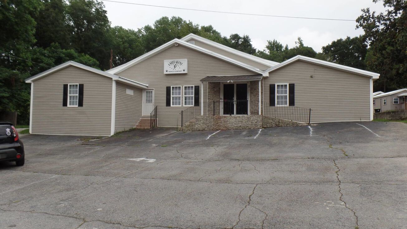 334 Lake Joy Rd, Perry, GA 31069