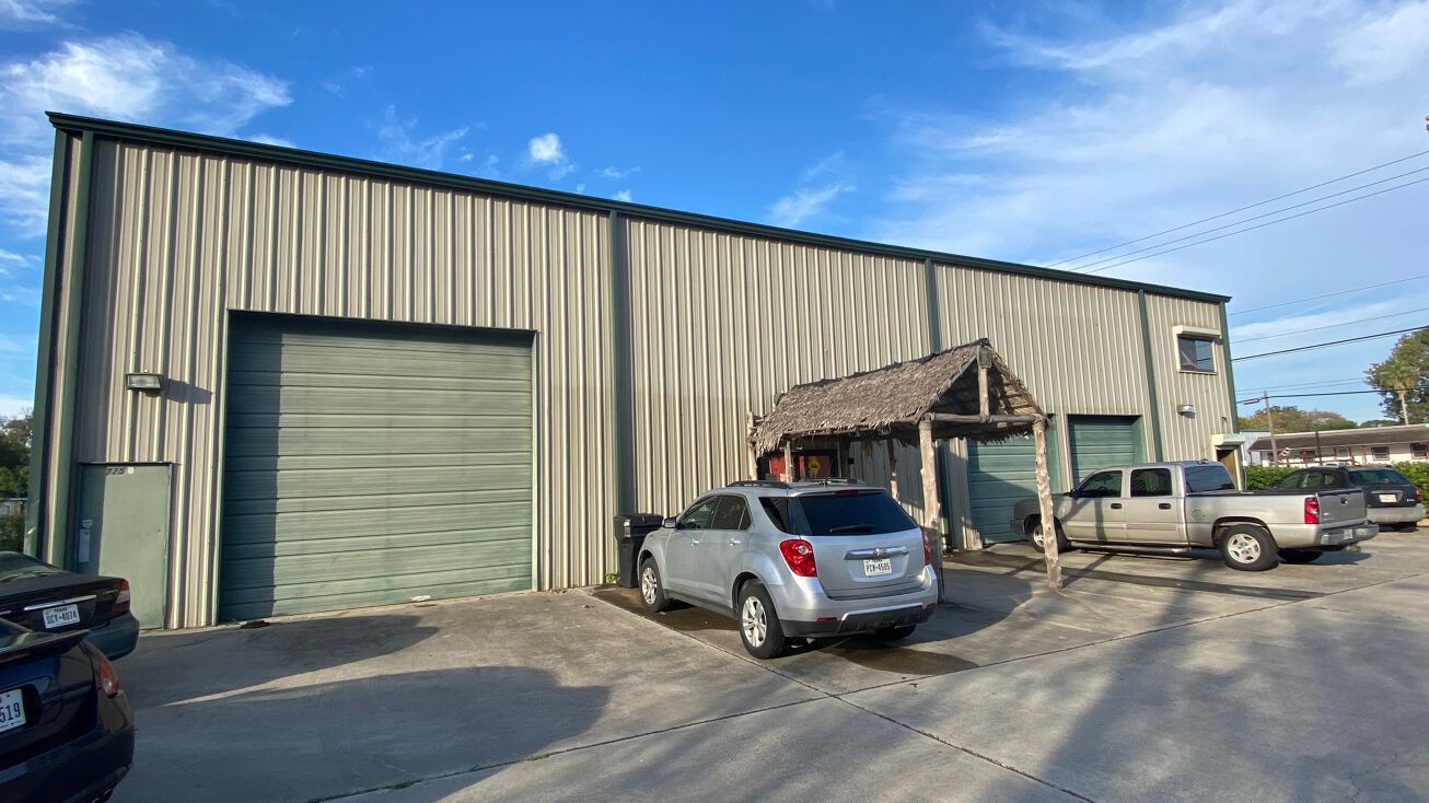 725 Grand Ave, Bacliff, TX 77518 Industrial Property for Sale 725
