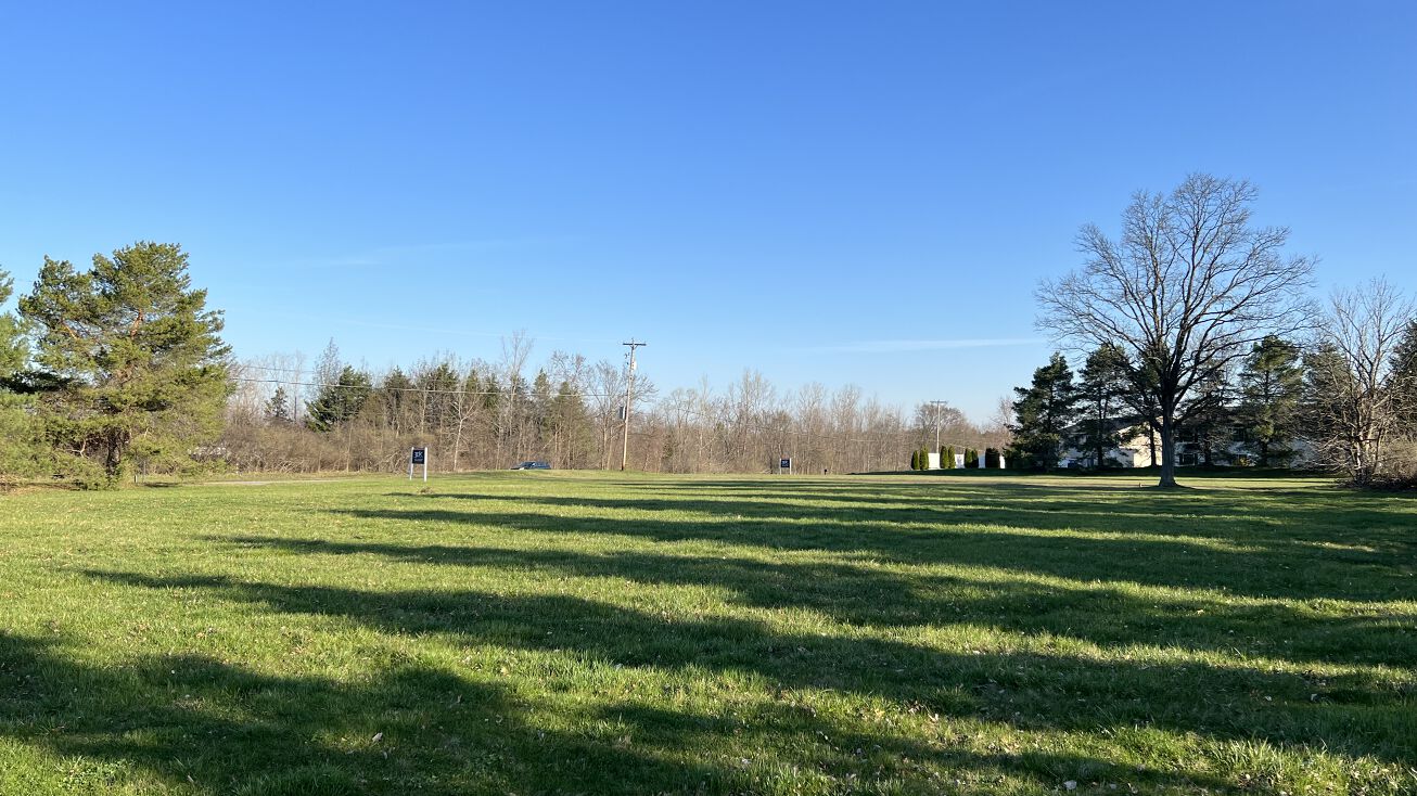 Fenton Rd, Grand Blanc, MI 48439