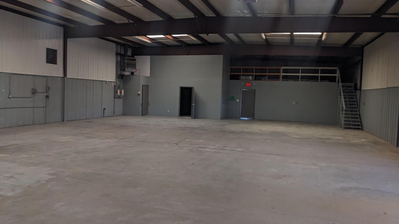 184 Copper Avenue, Evansville, WY 82636