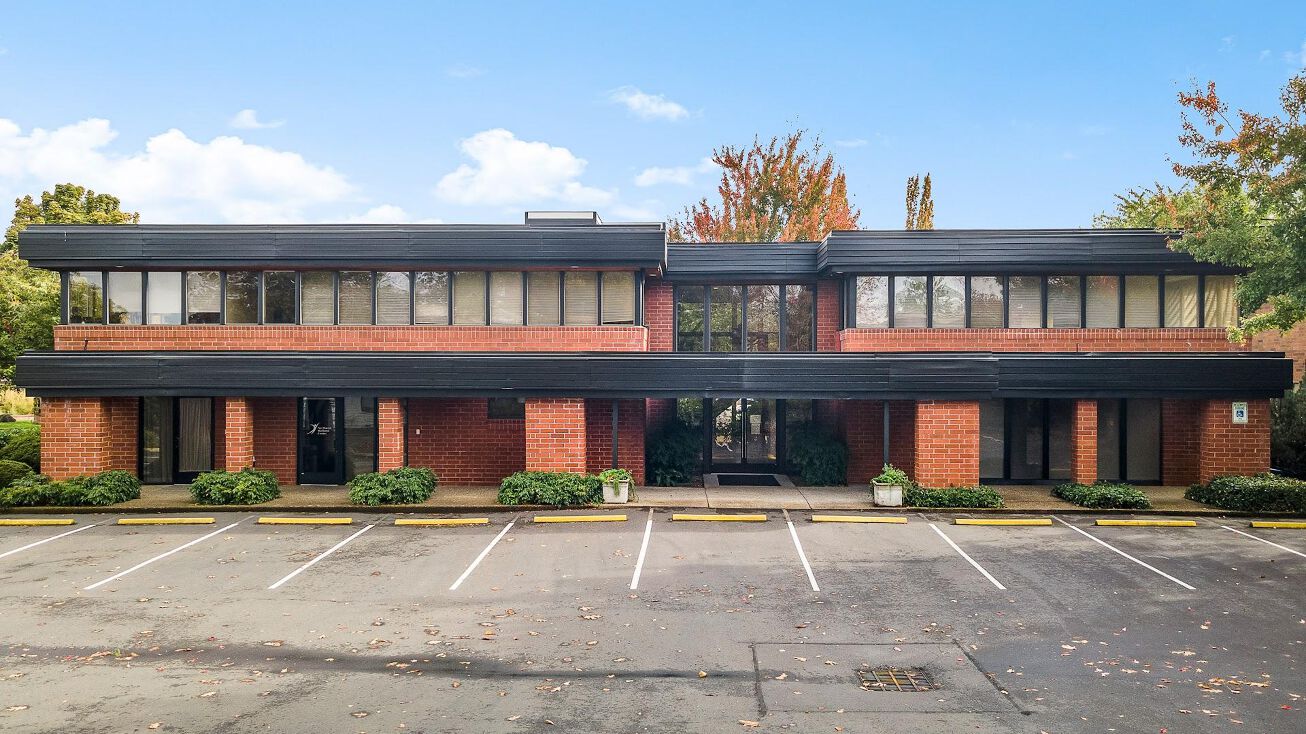 29781 Town Center Loop W, Wilsonville, OR 97070 Office Property for