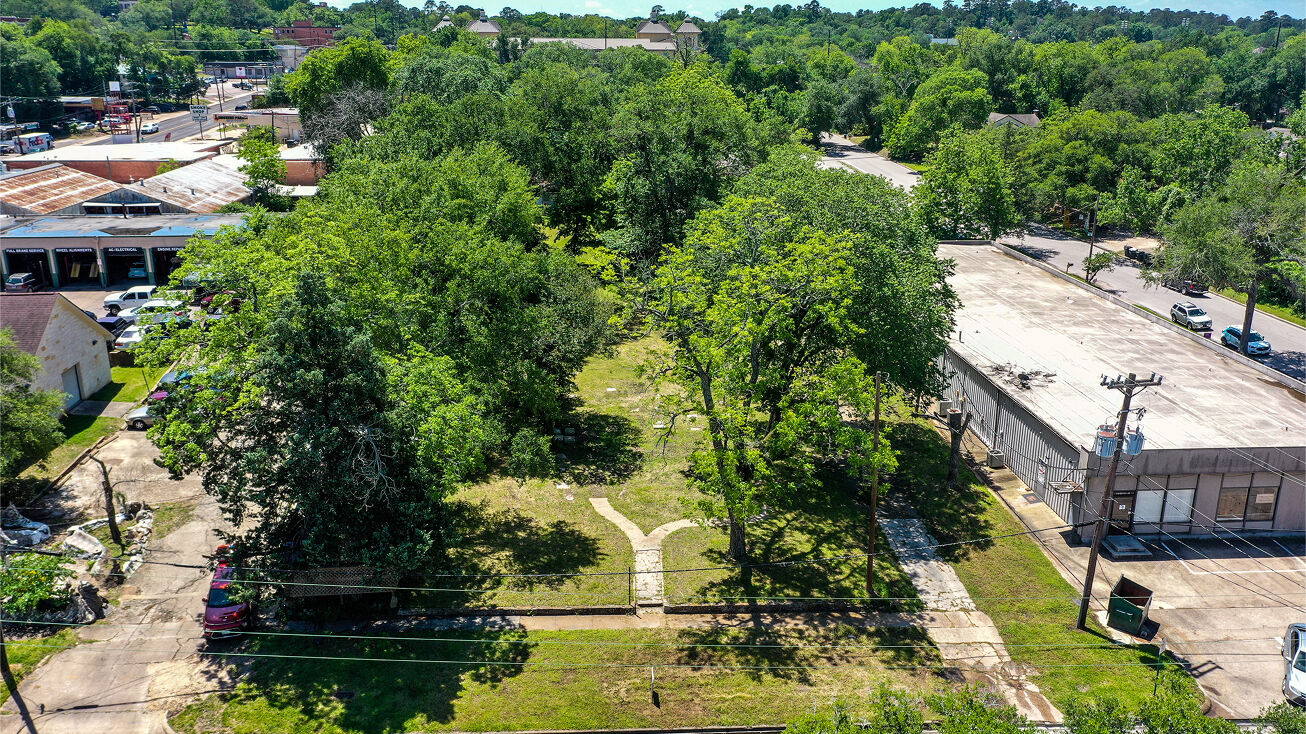 1221 14th St, Huntsville, TX 77340 Land for Sale 1221 14th Street