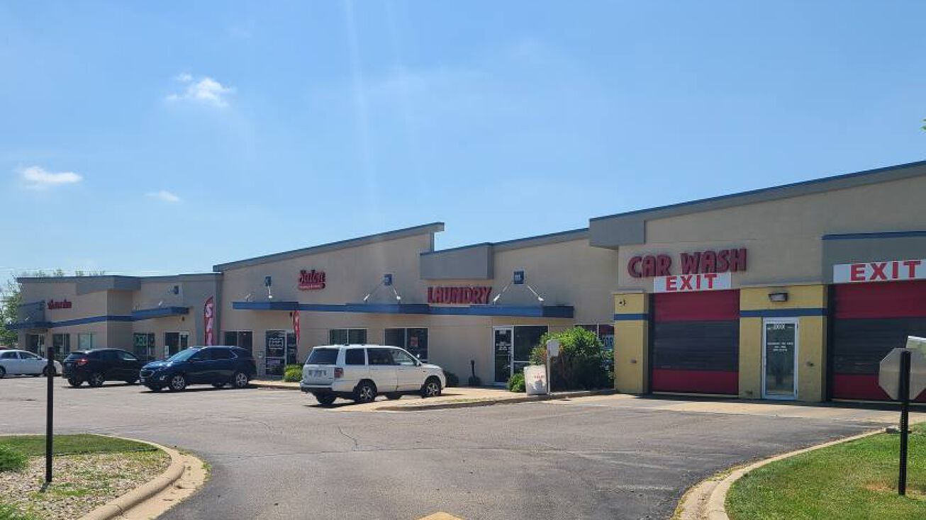 1000 E Broadway, Monona, WI 53716 Retail Property for Sale 1000