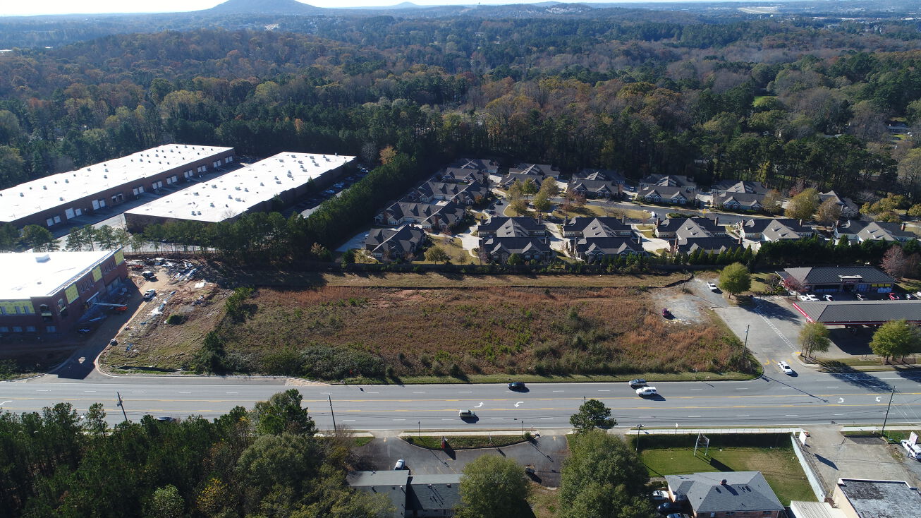 2197 Canton Rd, Marietta, GA 30066