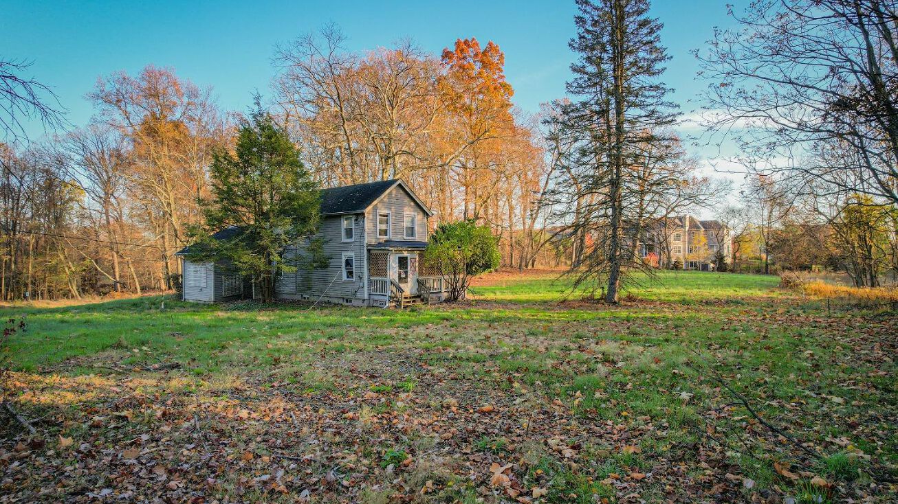 1705 Woodland Avenue, Edison, NJ 08820