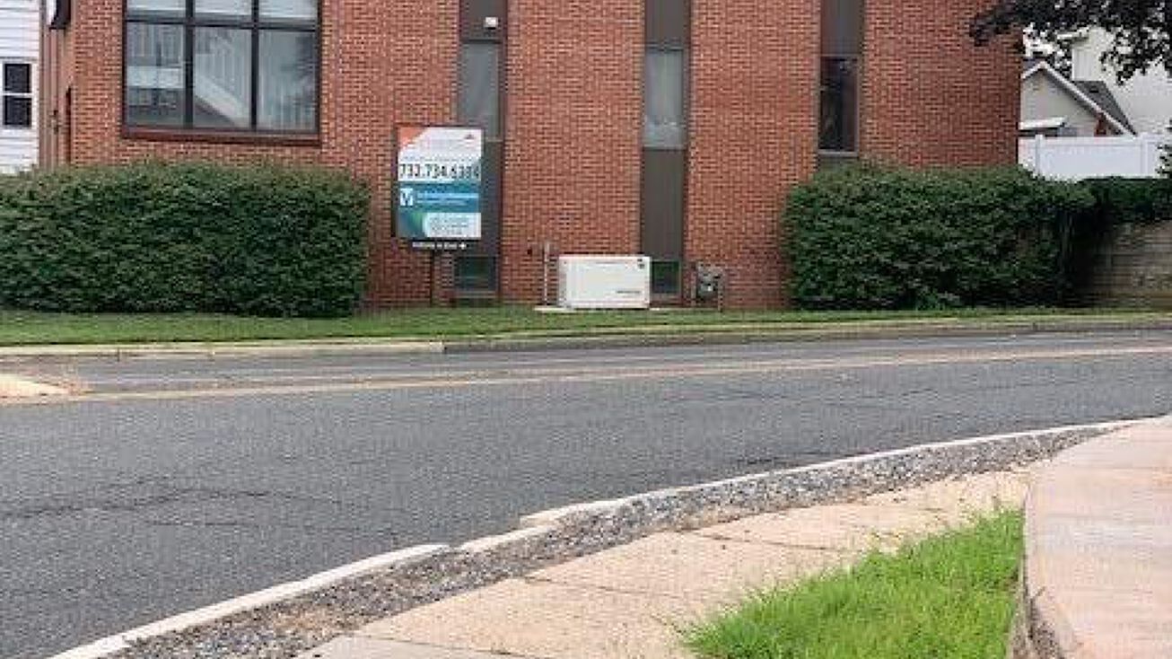 321 Main Street, Woodbridge Proper, NJ 07095