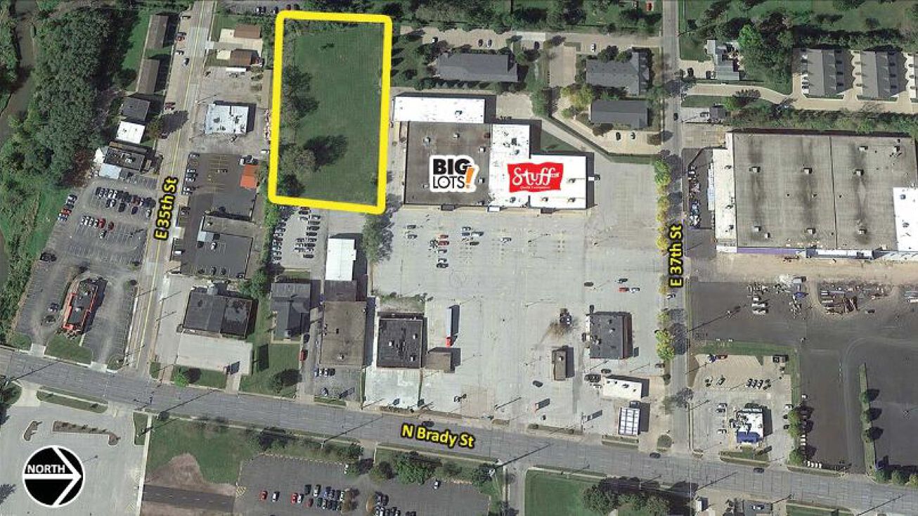 3560 North Brady Street, Davenport, IA 52806