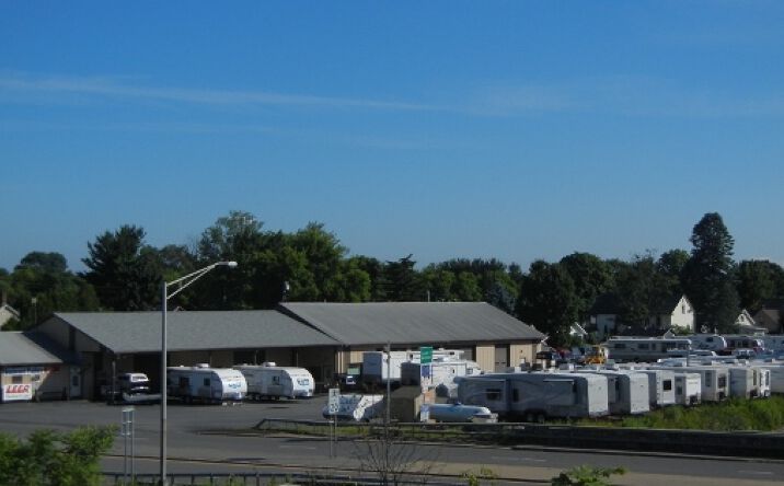 Pictures of Retail property located at 2 Oriskany Blvd, Whitesboro, NY 13492 for sales - image #1