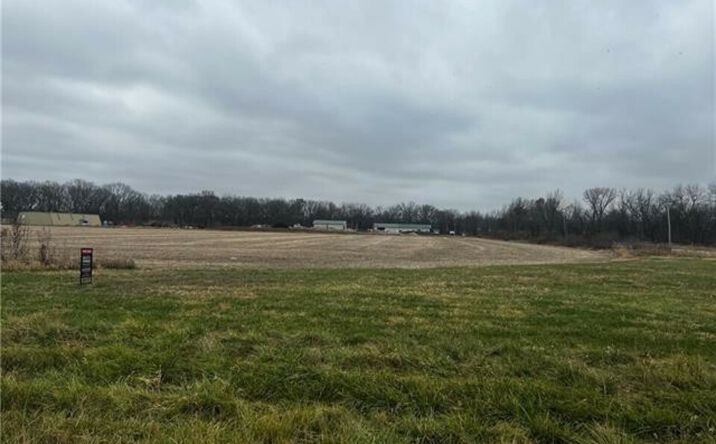 image of property at 15025 JESSE JAMES FARM RD Kearney MO 64060-7909