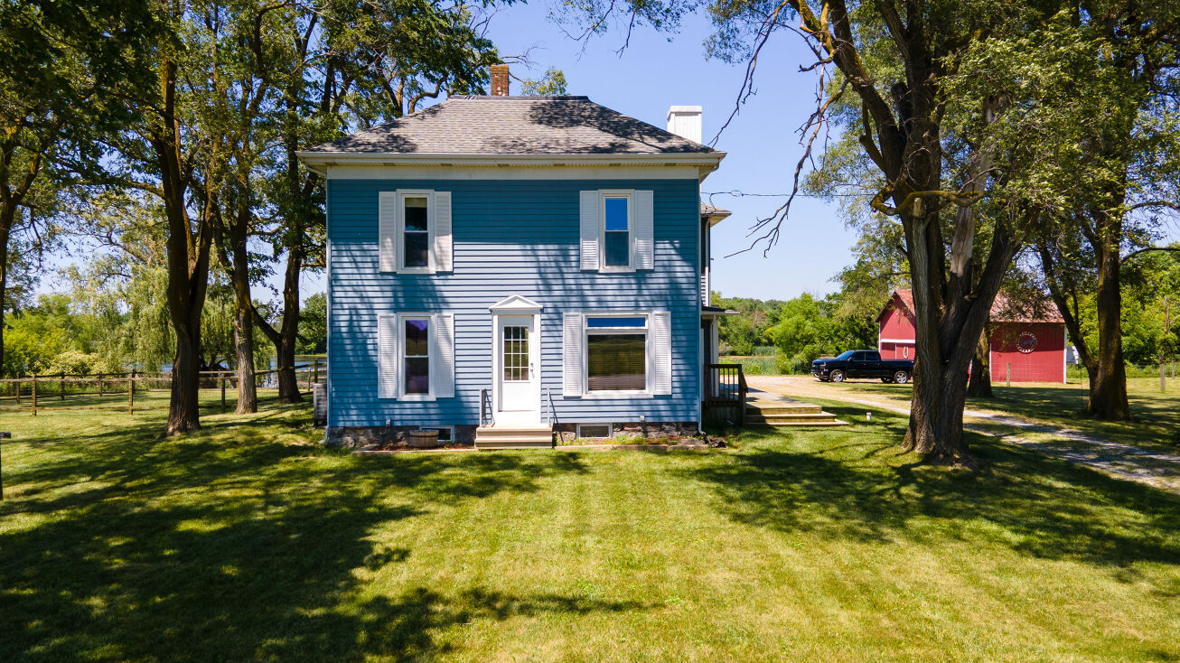 1405 E Albion St, Avilla, IN 46710