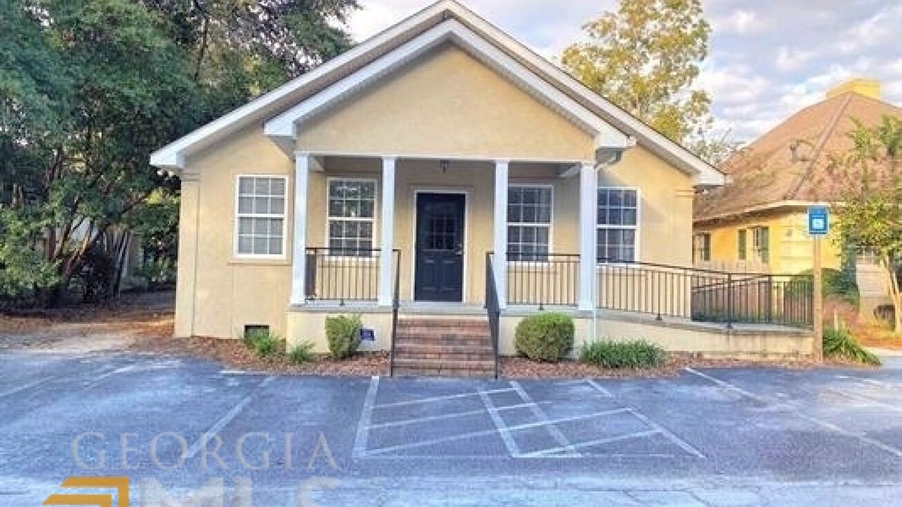 204 S Main St, Statesboro, GA 30458