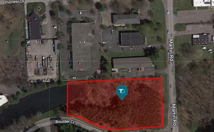 8450 BOULDER CT Commerce Township MI 48390-4104 APN: E -17-13-300-097 ...