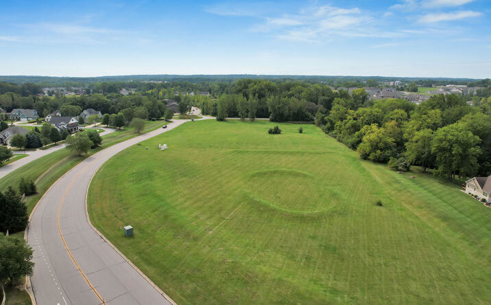 Pictures of Land property located at Dickinson Rd, Chesterton, IN 46304 for sales - image #1