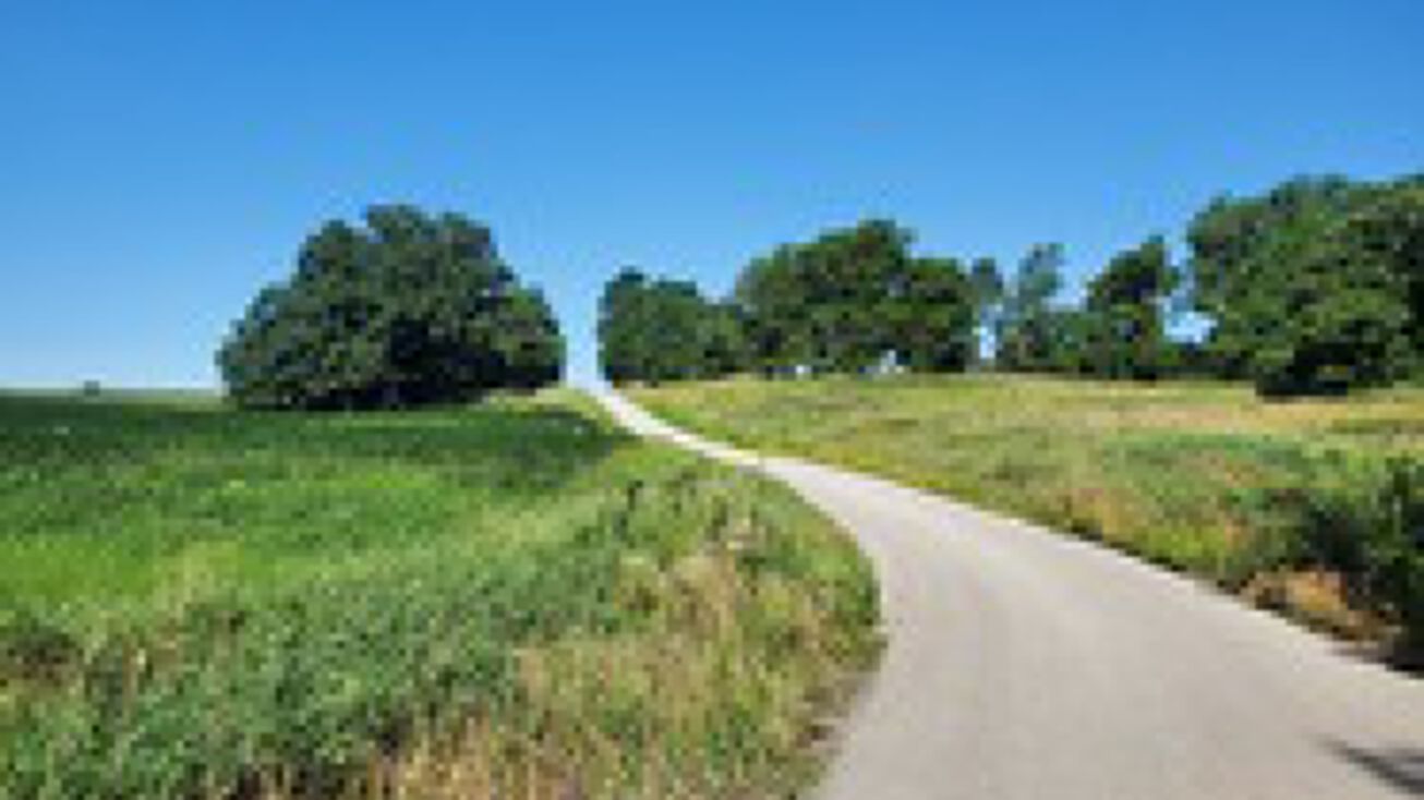 N Dakota Ave, Ames, IA 50014