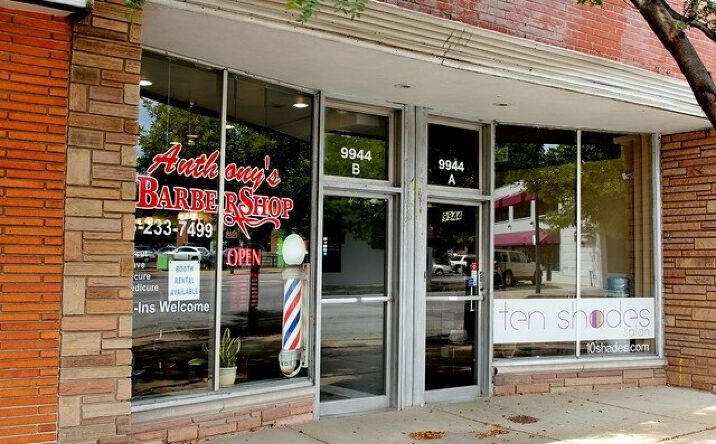 Pictures of Retail property located at 9944 S Western Ave, Chicago, IL 60643 for sales - image #1