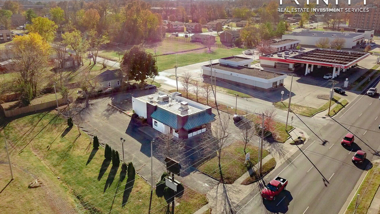 401 E Walnut St, Carbondale, IL 62901