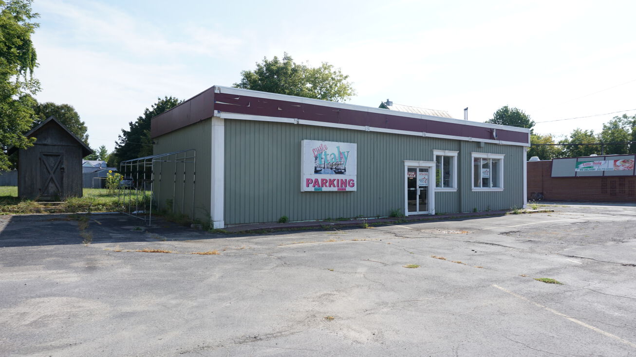 830 State St, Ogdensburg, NY 13669