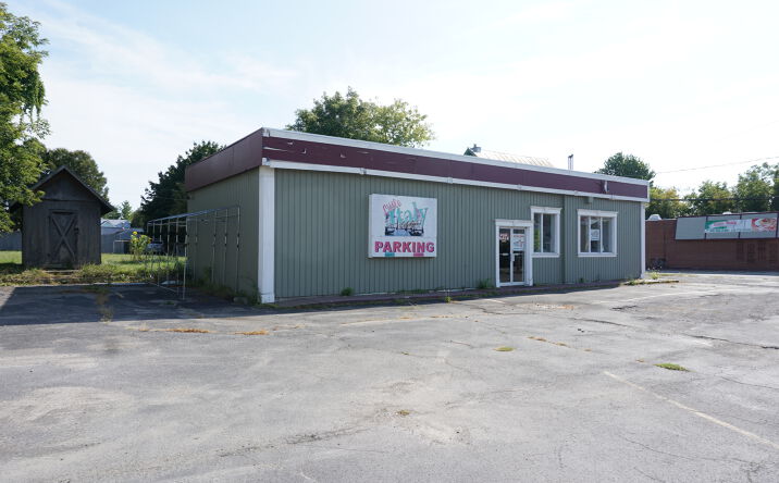 Pictures of Retail property located at 830 State St, Ogdensburg, NY 13669 for sales - image #1