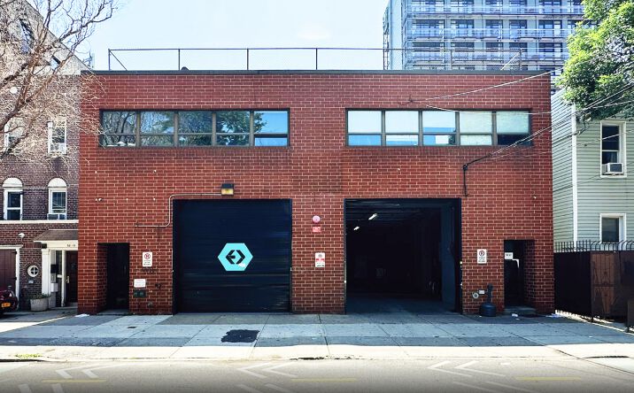 Pictures of Industrial property located at 38-17 Crescent St, Queens, NY 11101 for sales - image #1