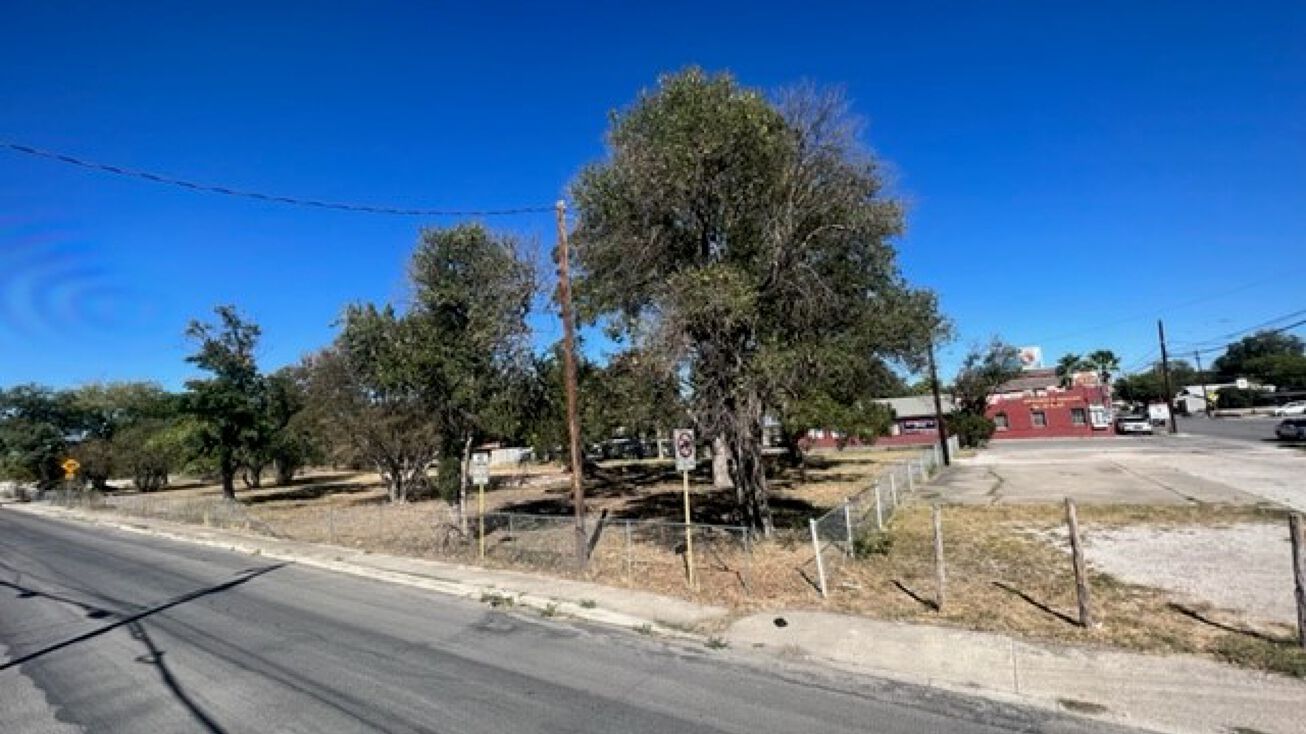 1123 Pleasanton Rd, San Antonio, TX 78214