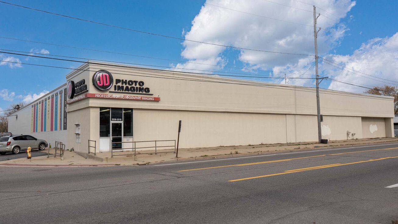 3018 Corunna Rd, Flint, MI 48503