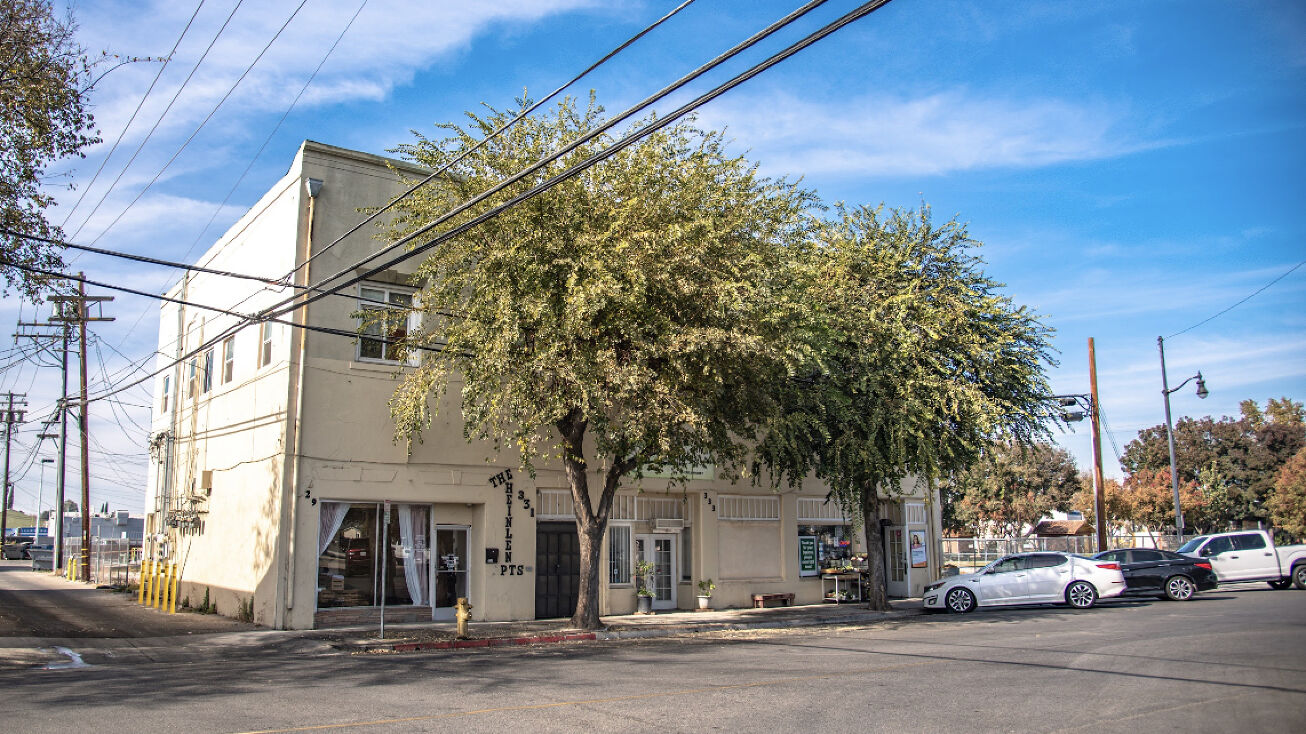 329 Heinlen St, Lemoore, CA 93245